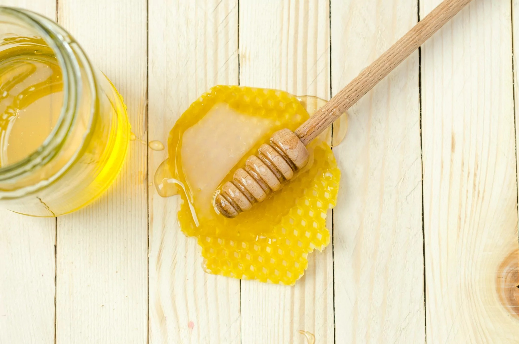 8 Wonderful Benefits of Honey