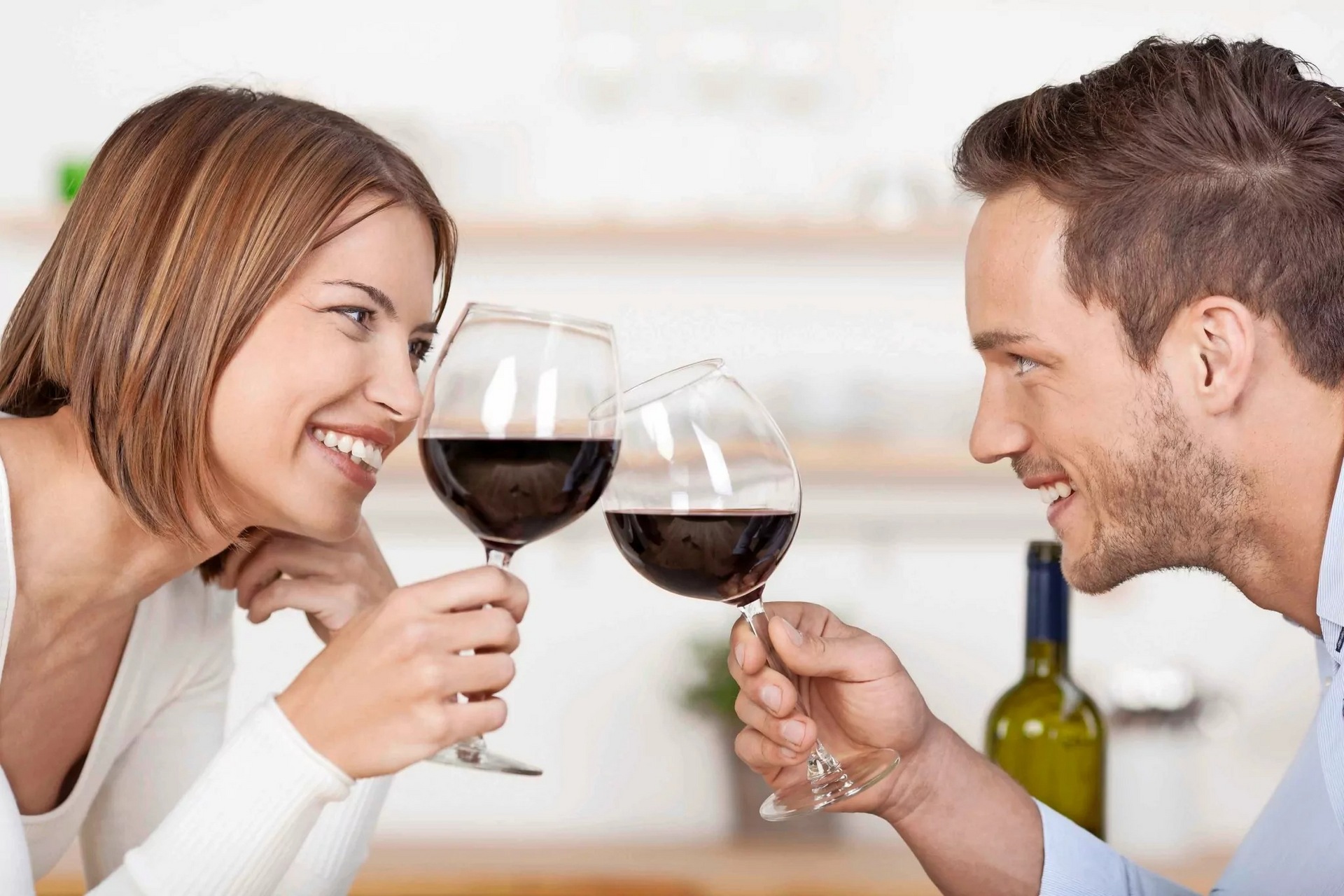 7 Reasons Drinking Wine Is Good for You