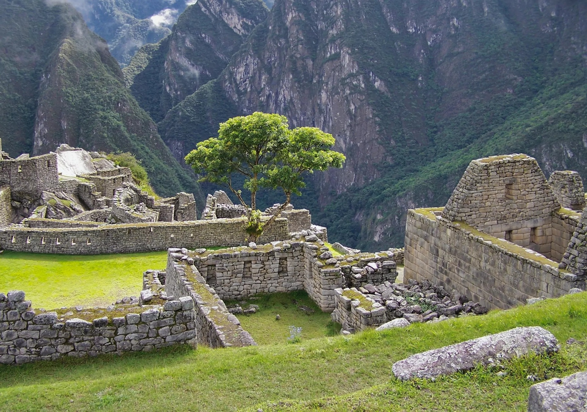 7 Most Breathtaking Ancient Ruins in Peru