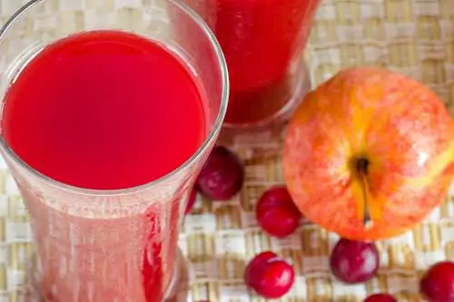 Apple pomegranate and cherry juice