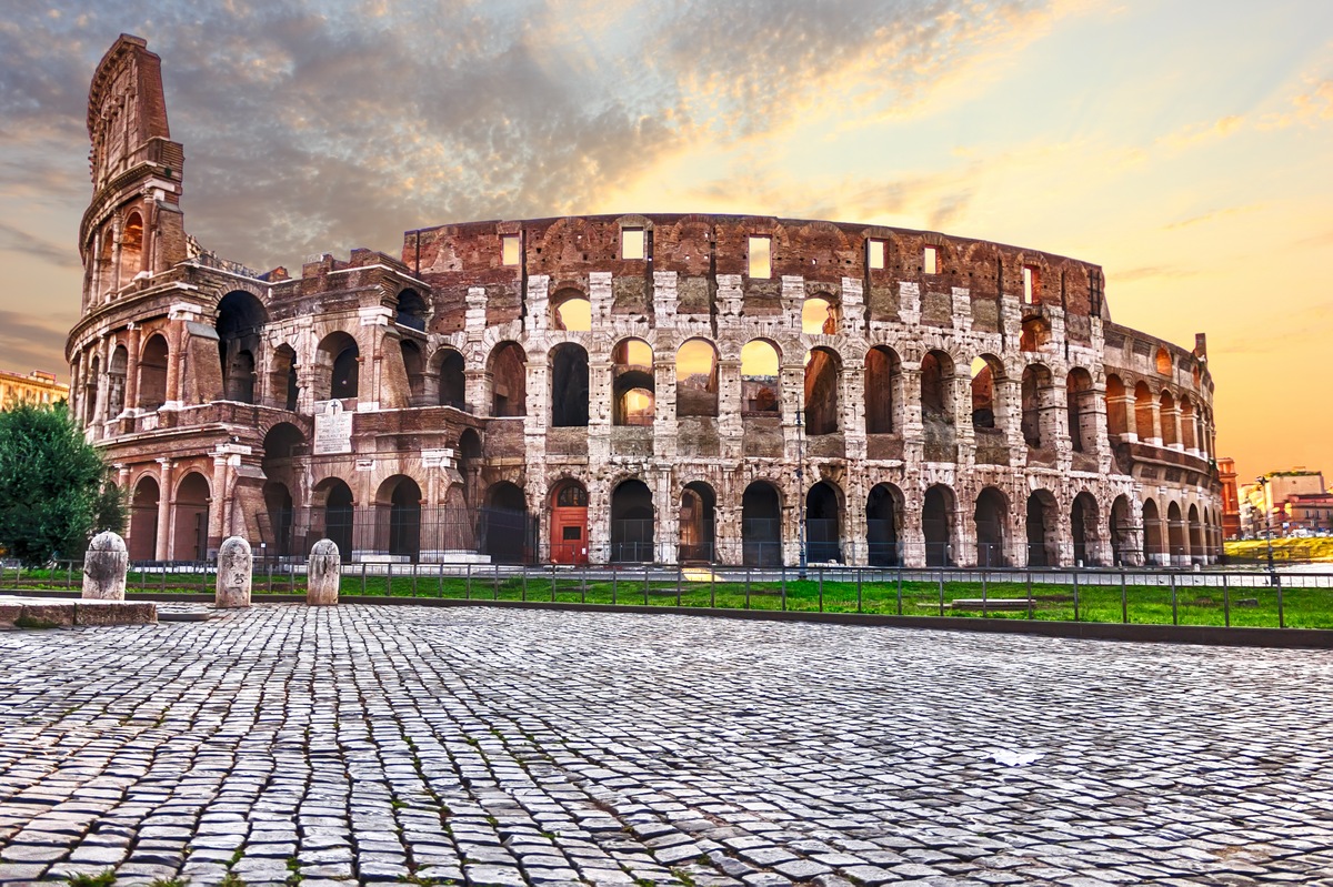 9 Popular Tourist Attractions Being Destroyed by Tourists The Colosseum