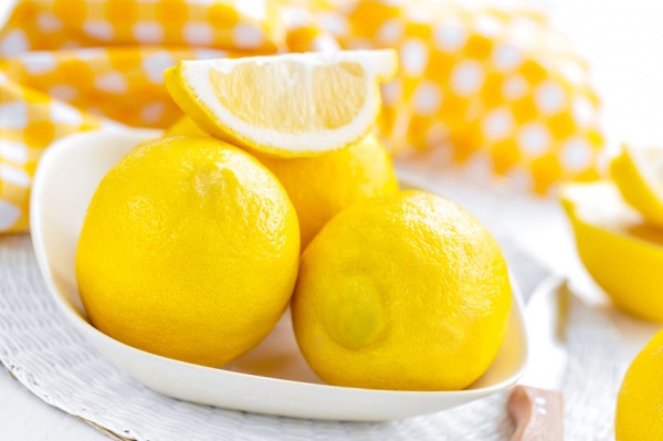 7 Reasons to Load Your Cart with Lemons