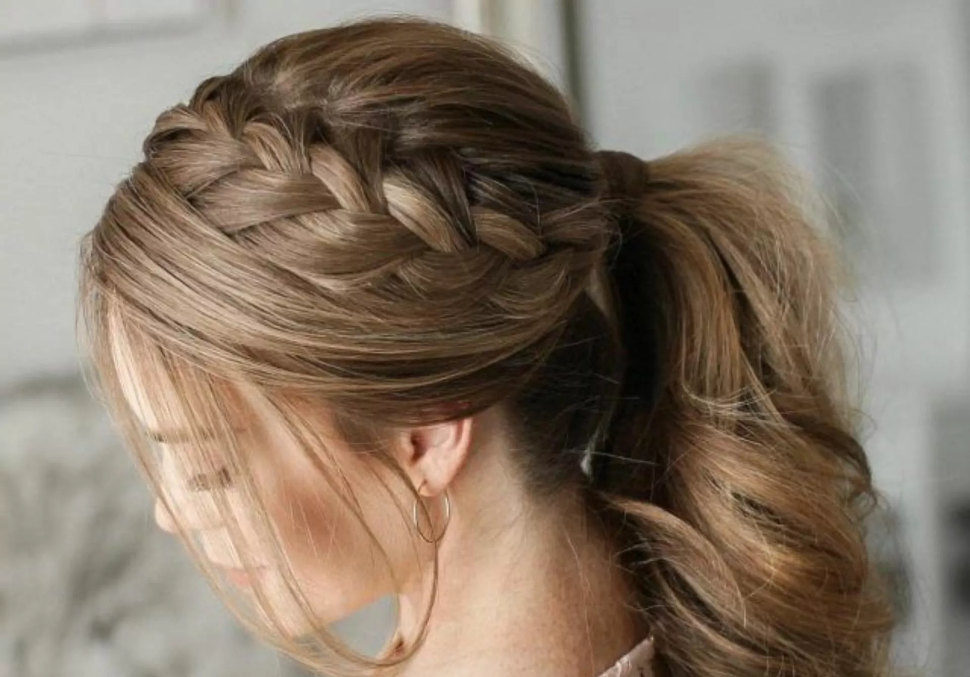 Braided ponytail