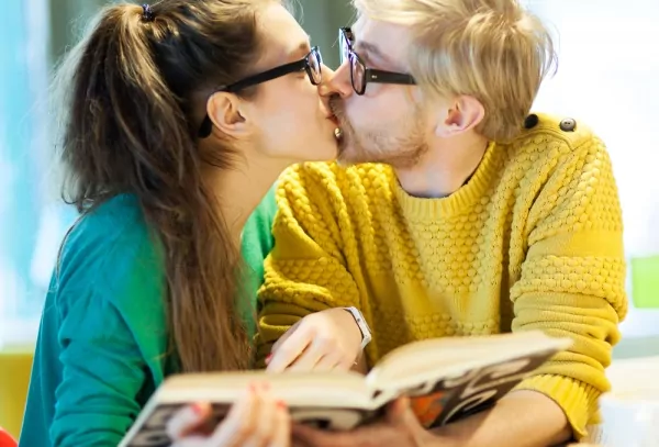 Your Little Guide to Kissing with Glasses