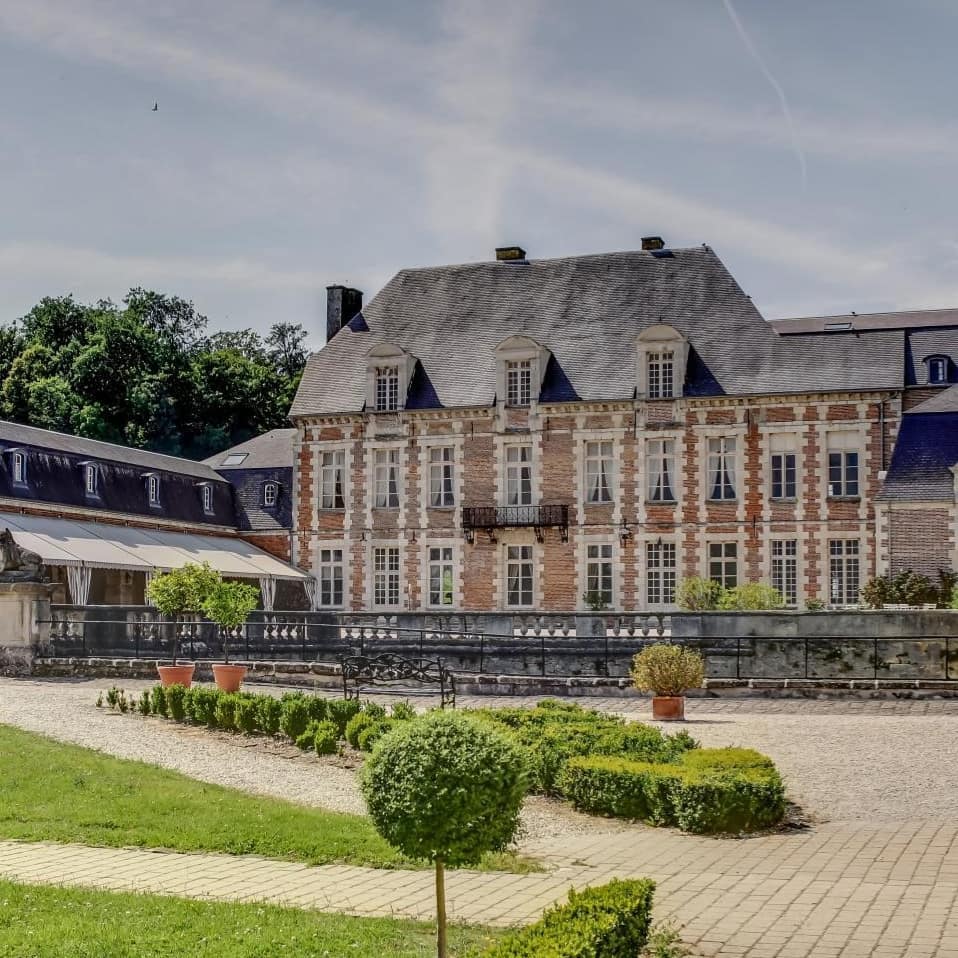 10 Impressive Ancient Castle Hotels around the World Château d’Etoges, France