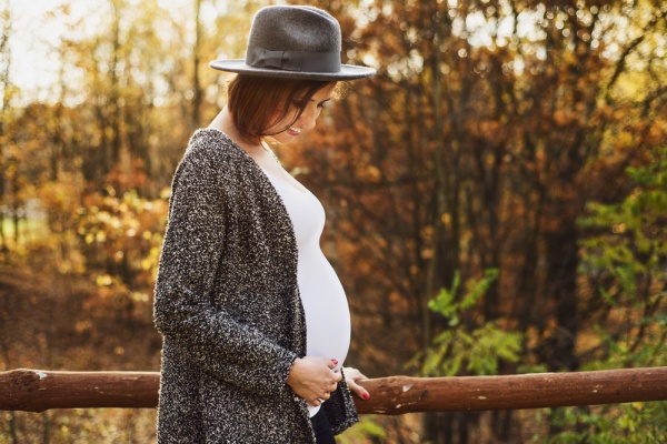 10 Amazing Fall Maternity Fashion Trends