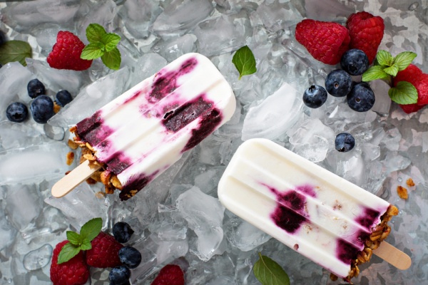 10 Healthy Popsicles Begging to Be Instagrammed
