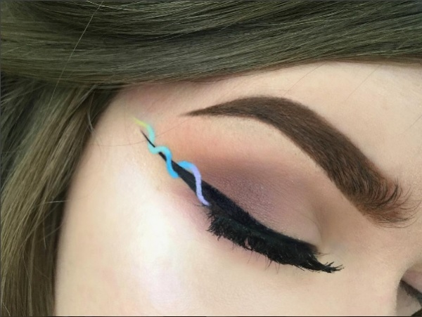 Helix Eyeliner Is the New Eye Makeup Trend That Is Blowing Our Minds