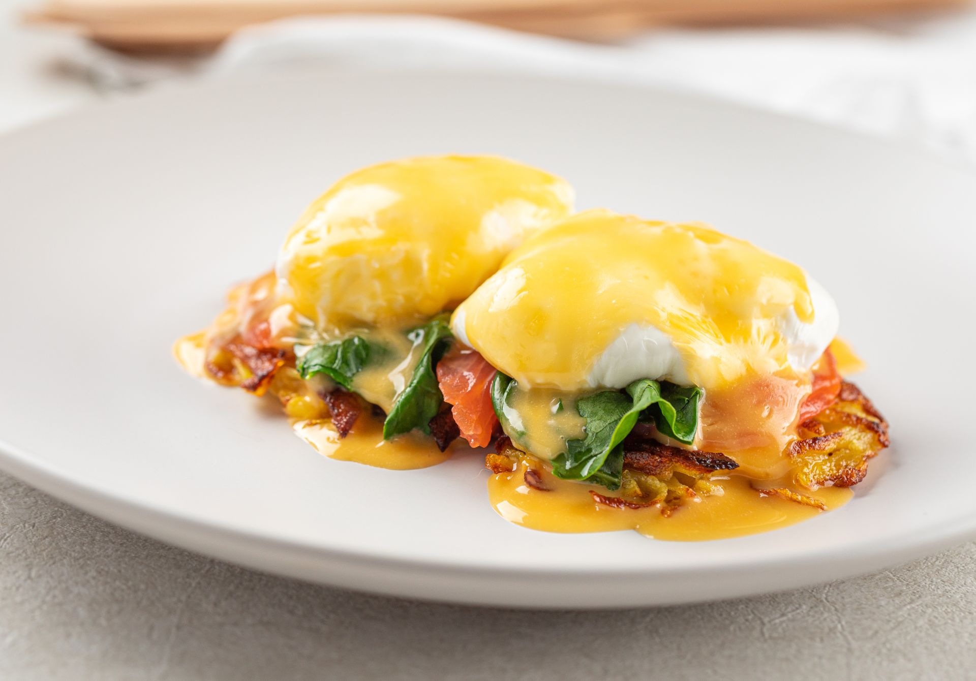 Bearnaise or Hollandaise Sauce