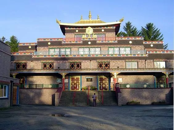 Kagyu Samye Ling Monastery and Tibetan Centre, Eskadelemuir