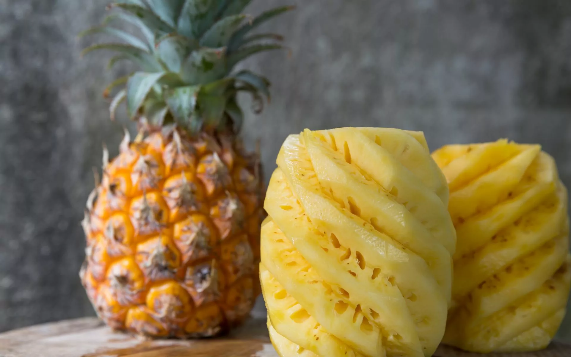 20 Powerful Benefits of Pineapple