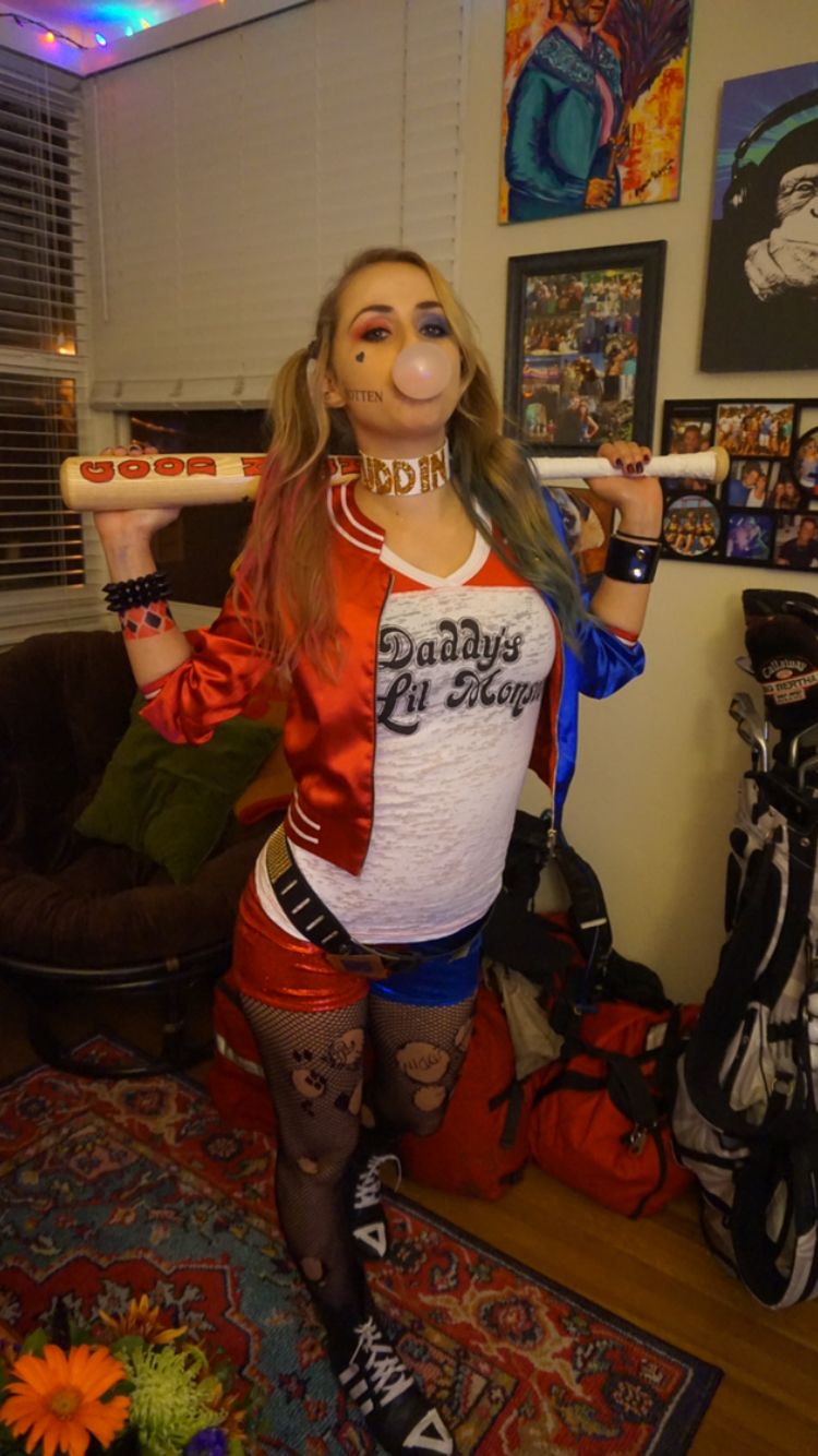 15 Halloween Costumes for 20 Somethings Harley Quinn