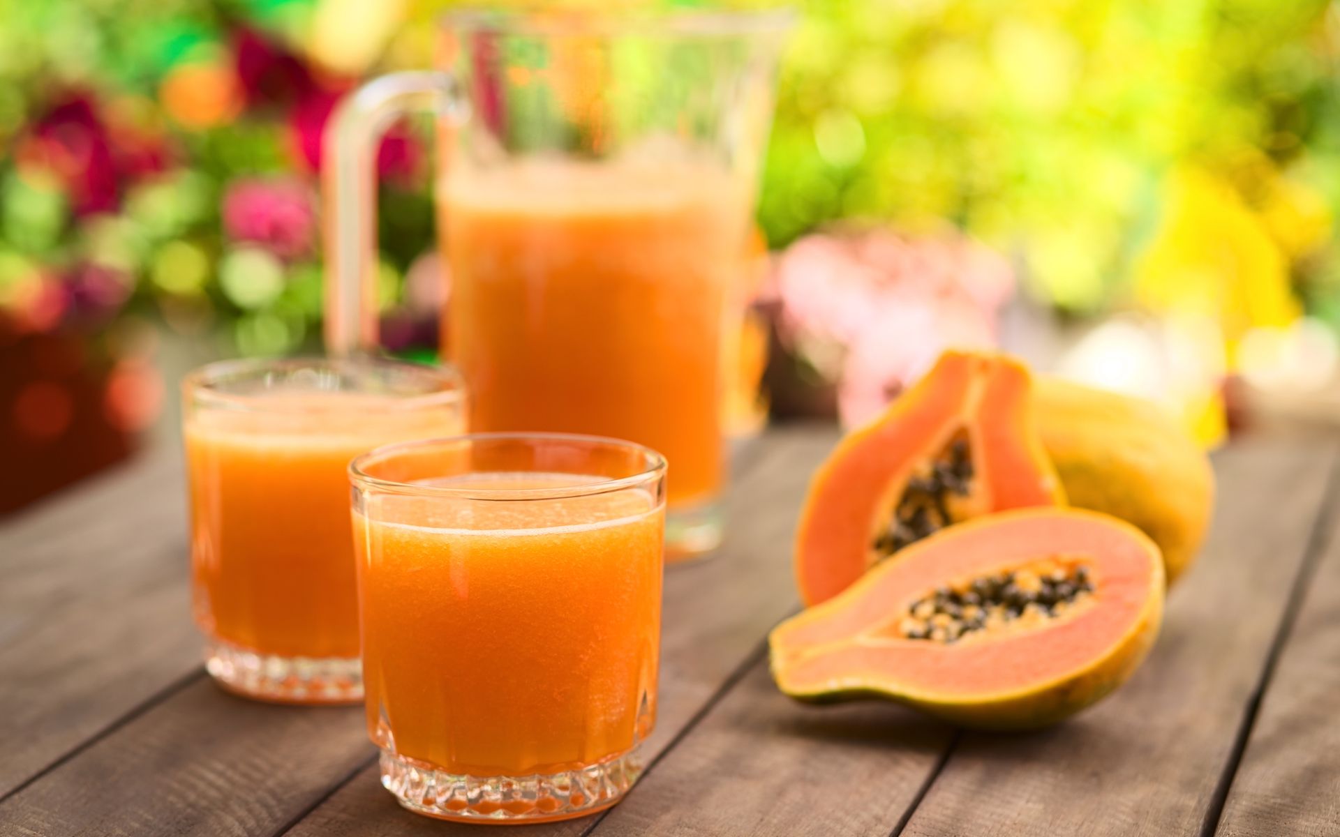 Papaya Juice and Milk Make Your Breasts Grow Faster