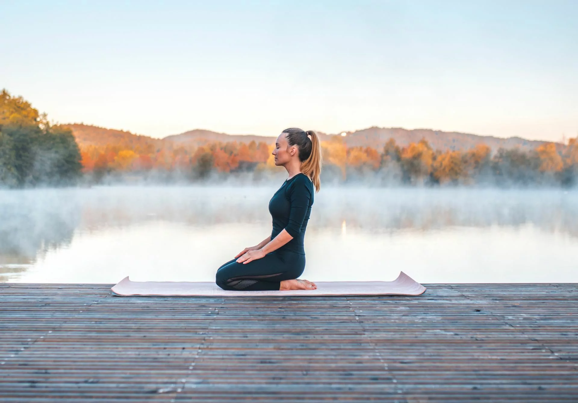 Hero pose (Virasana)