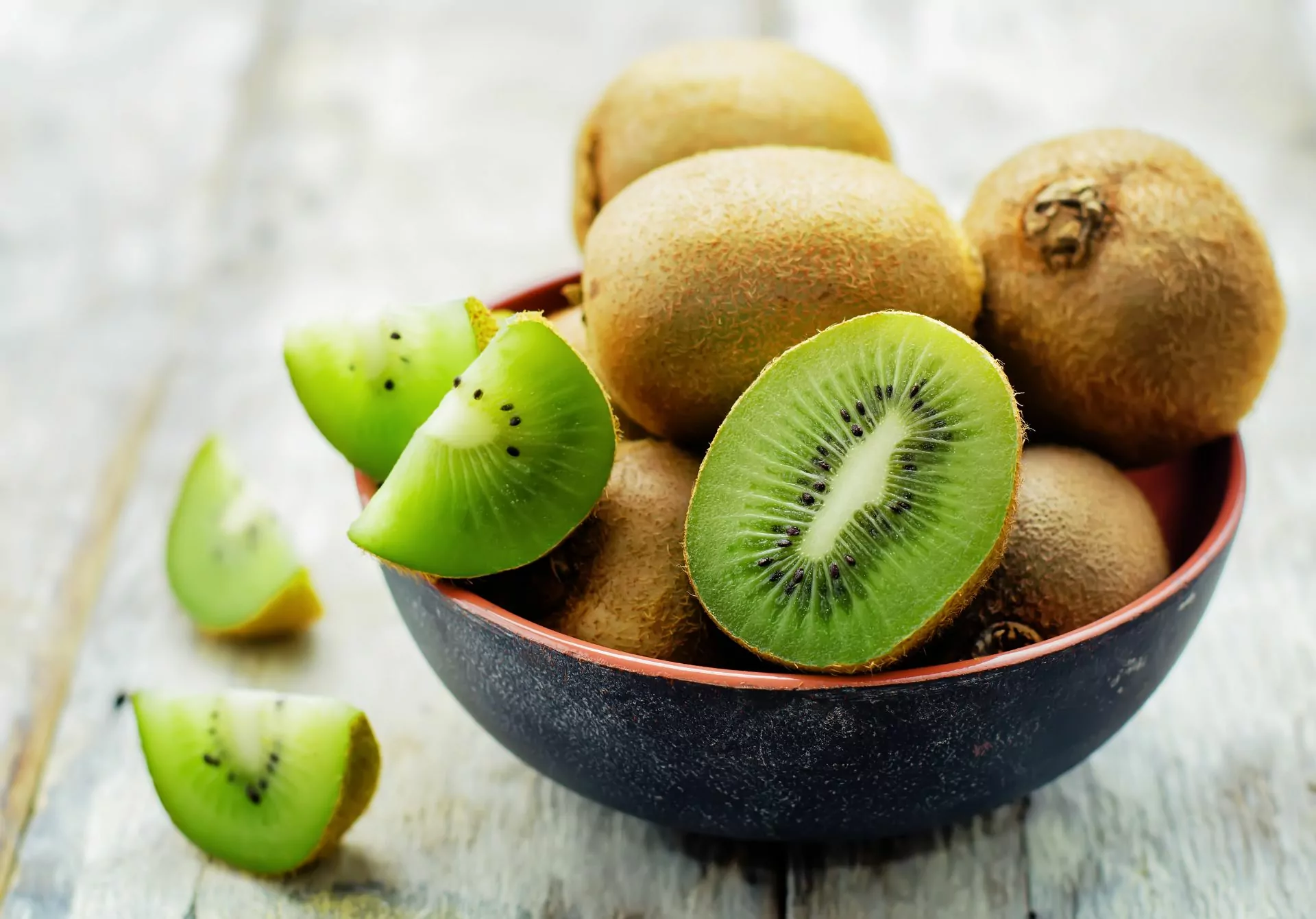 12 Health Benefits of Kiwi You Need to Know