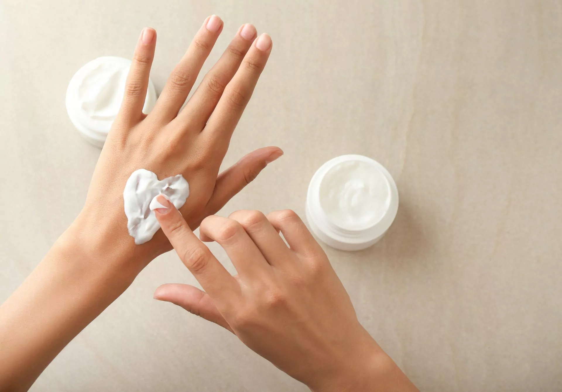 8 Remedies for Dry Hands