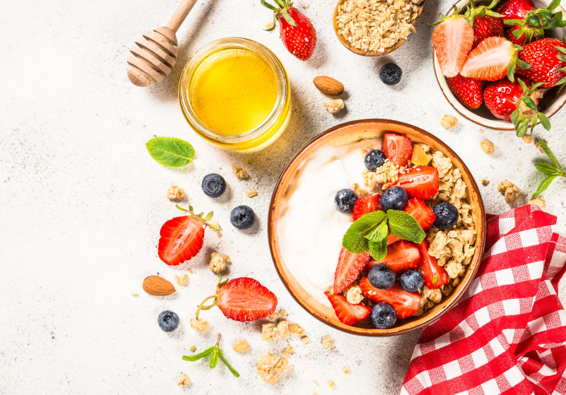 Greek Yogurt with Honey and Granola